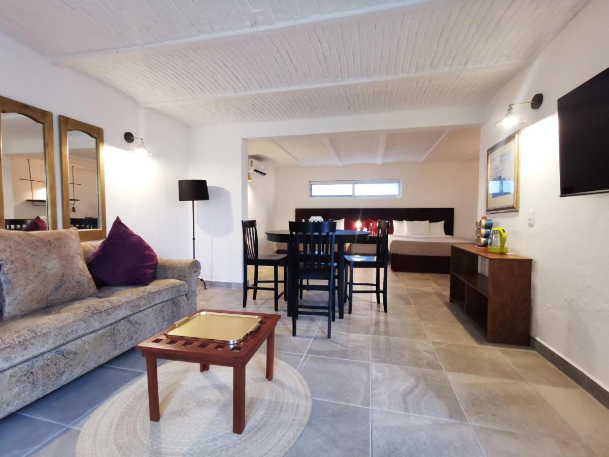 Plaza Chapala Hotel מראה חיצוני תמונה