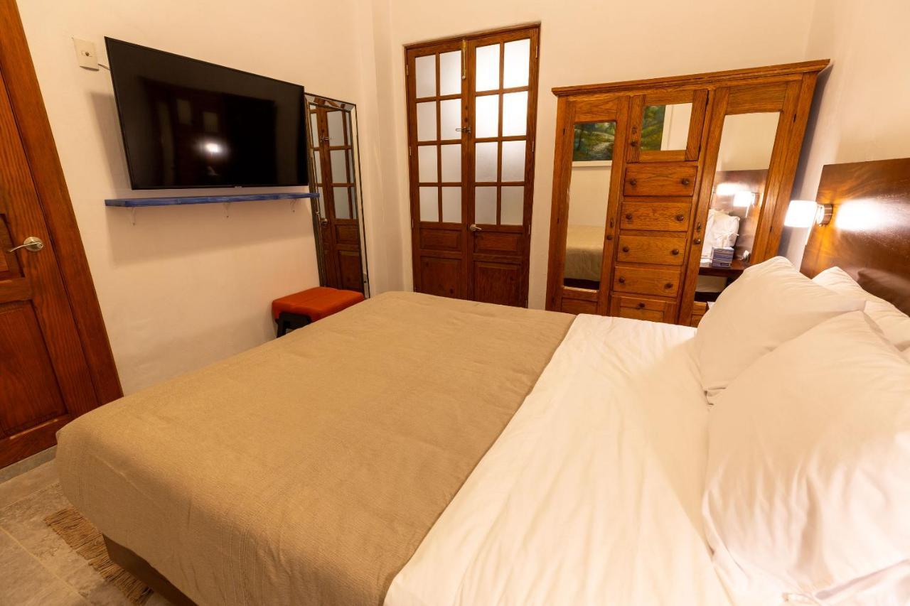 Plaza Chapala Hotel מראה חיצוני תמונה